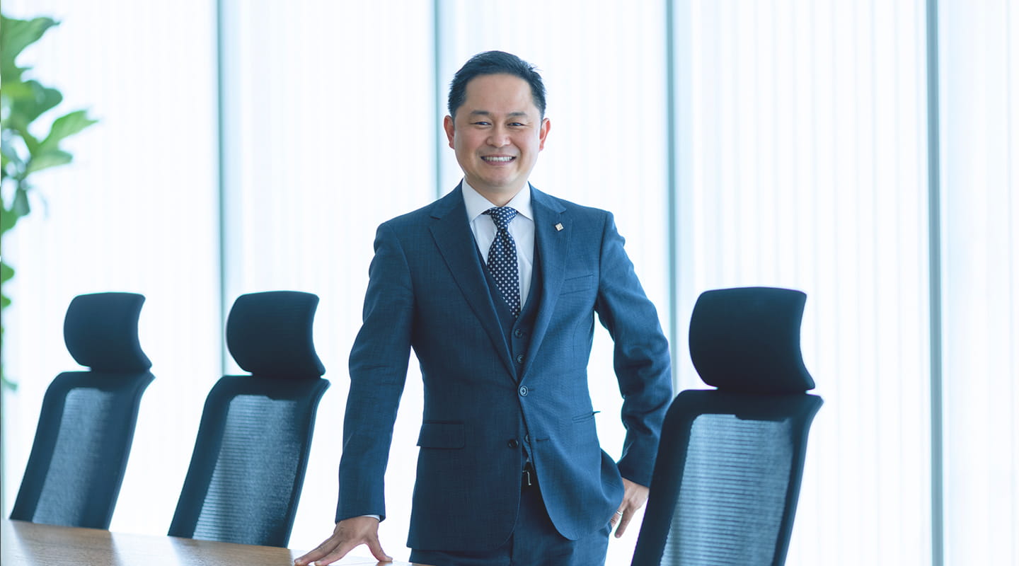 代表取締役 社長 上田 崇敦